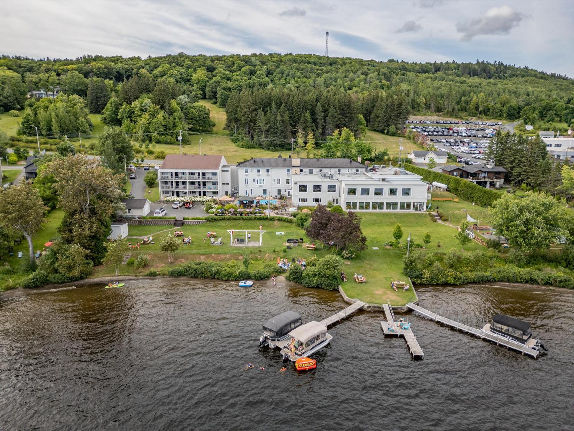 Manoir Lac-Etchemin Exterior photo