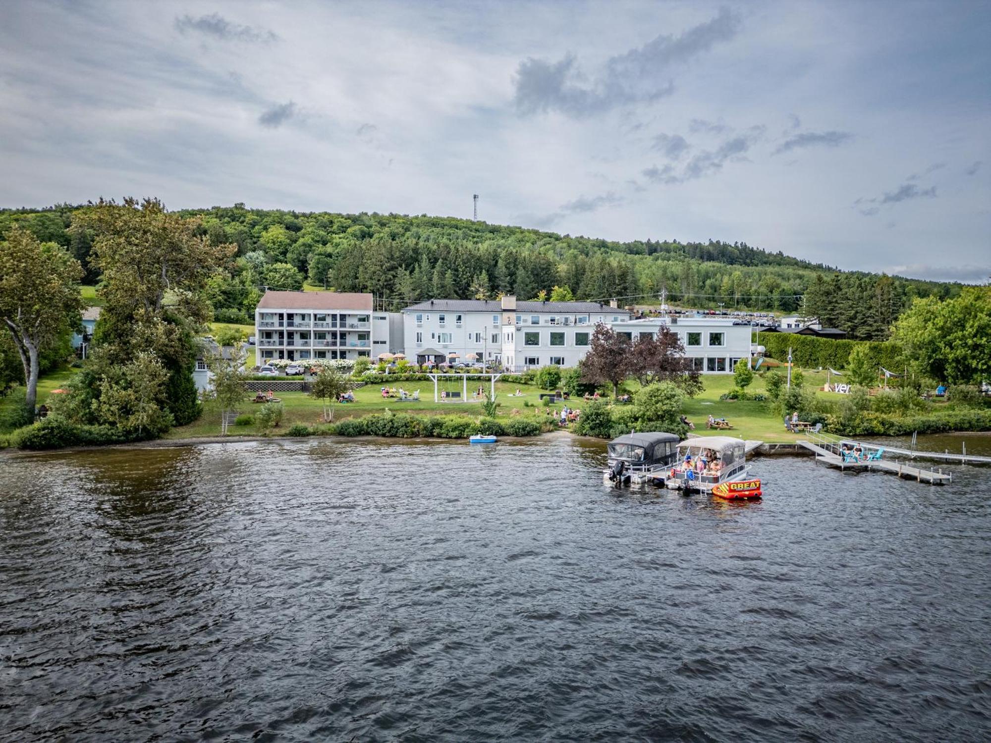 Manoir Lac-Etchemin Exterior photo